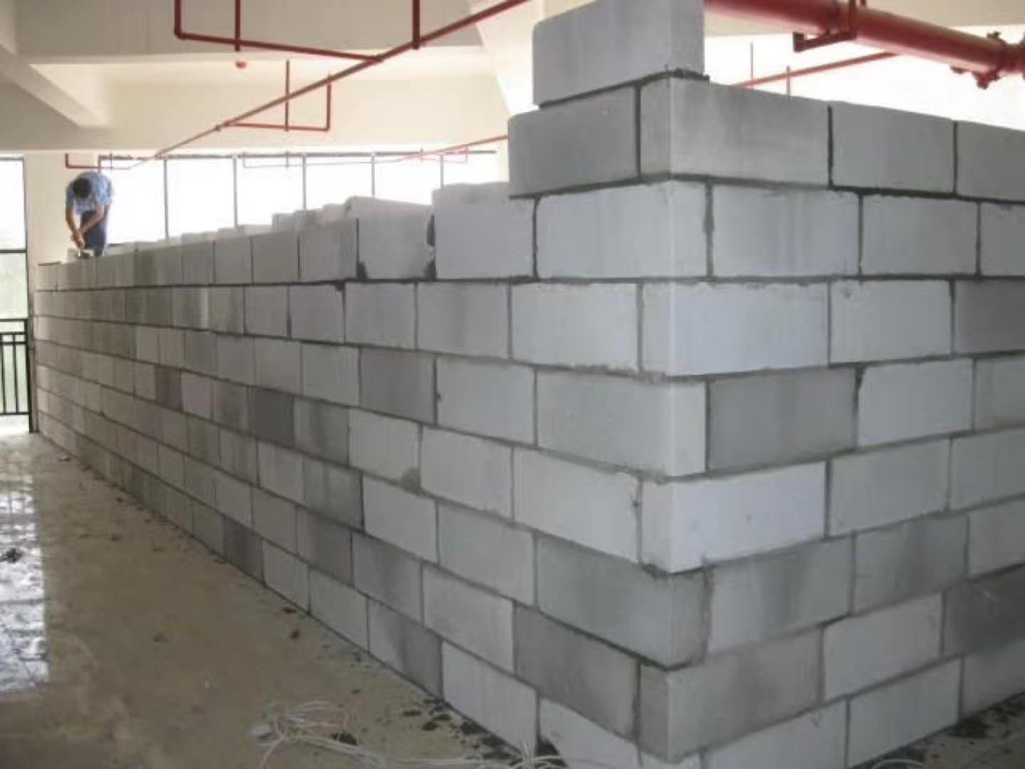 通城蒸压加气混凝土砌块承重墙静力和抗震性能的研究